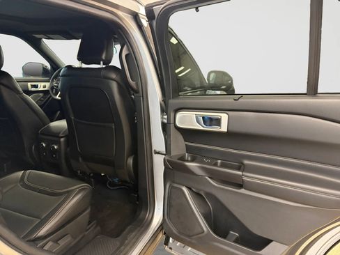 Used 2020 Ford Explorer ST w/ Premium Technology Package AWD/4WD image 18