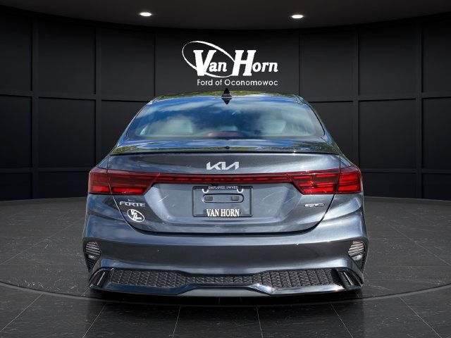 Used 2023 Kia Forte GT-Line w/ GT-Line Premium Package FWD image 6