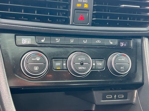 Used 2021 Volkswagen Jetta S image 19