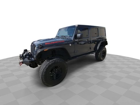 Used 2016 Jeep Wrangler Unlimited Rubicon w/ Connectivity Group AWD/4WD image 4