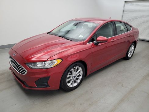 Used 2020 Ford Fusion SE FWD image 2