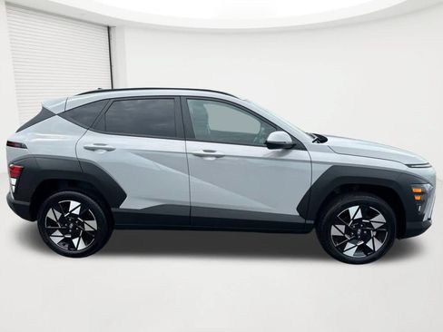 Certified 2024 Hyundai Kona SEL w/ Convenience Package AWD/4WD image 4