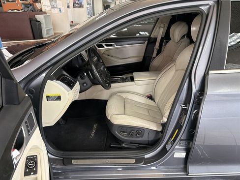 Used 2016 Hyundai Genesis 3.8 w/ Option Group 04 AWD/4WD image 9