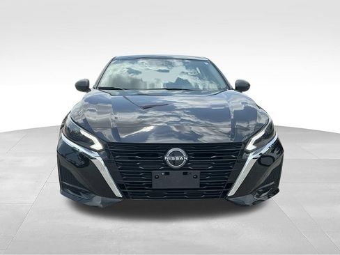 Used 2024 Nissan Altima 2.5 S FWD image 15