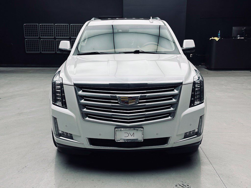 Used 2016 Cadillac Escalade Platinum AWD/4WD image 10