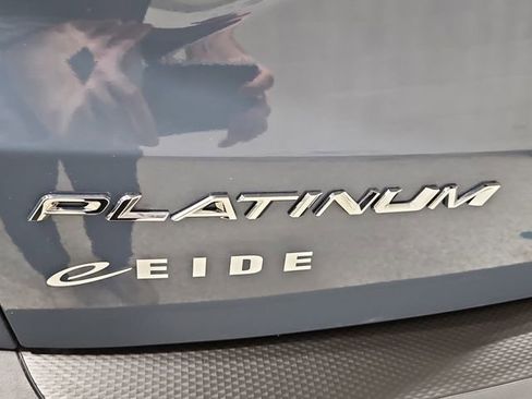 Certified 2025 Ford Escape Platinum AWD/4WD image 29