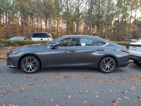 New 2025 Lexus ES 350 w/ Premium Package image 6
