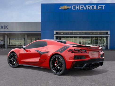 New 2027 Chevrolet Corvette Grand Sport w/ Z52 Sport Performance Package RWD image 3