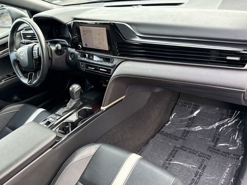 Used 2025 Toyota Camry XSE image 19