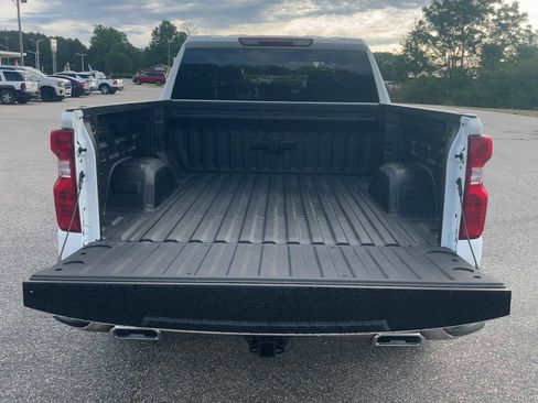 New 2026 Chevrolet Silverado 1500 LT w/ Z71 Off-Road Package AWD/4WD image 11