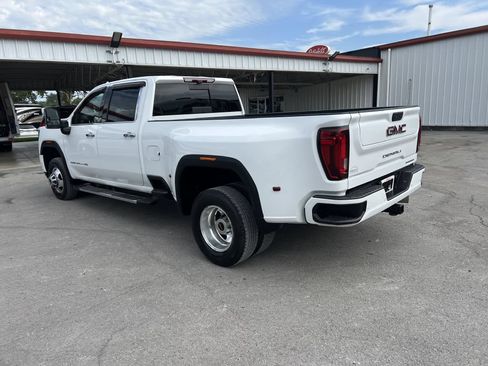 Used 2021 GMC Sierra 3500 Denali w/ Denali Ultimate Package AWD/4WD image 8