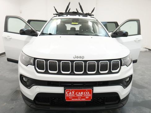Used 2022 Jeep Compass Latitude w/ Convenience Group AWD/4WD image 31