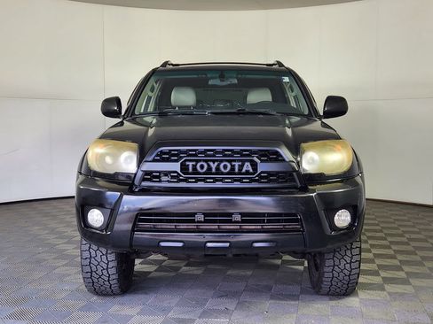Used 2006 Toyota 4Runner Limited AWD/4WD image 2