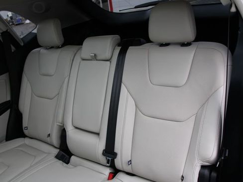 Used 2019 Ford Edge Titanium w/ Equipment Group 301A image 29