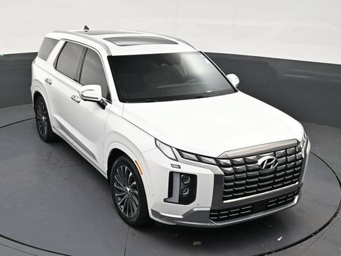 Used 2023 Hyundai Palisade Calligraphy w/ Cargo Package AWD/4WD image 18
