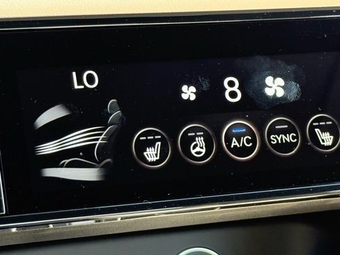 New 2026 Genesis G70 2.5T image 16