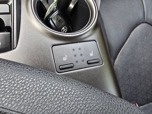Used 2023 Toyota Camry XSE FWD image 26