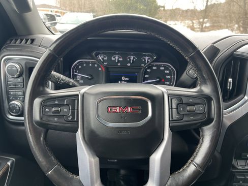 Used 2021 GMC Sierra 1500 Elevation w/ Preferred Package image 9