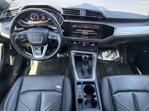 Used 2024 Audi Q3 2.0T Premium image 9
