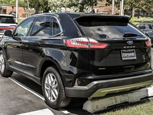 Certified 2024 Ford Edge SEL w/ Convenience Package AWD/4WD image 7
