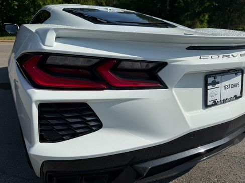 Used 2024 Chevrolet Corvette Stingray Premium Cpe w/ Z51 Performance Package RWD image 11