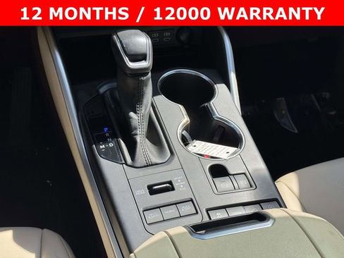 Used 2022 Toyota Highlander XLE image 18