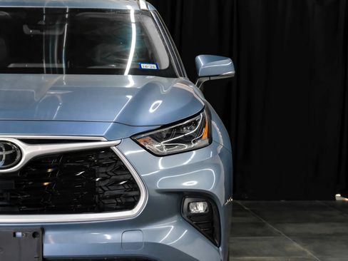 Used 2021 Toyota Highlander XLE FWD image 57