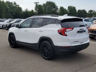 Used 2022 GMC Terrain SLE w/ Driver Convenience Package
