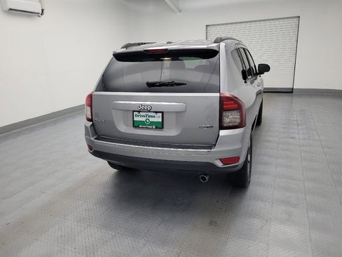 Used 2017 Jeep Compass High Altitude AWD/4WD image 7