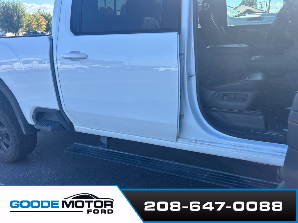 Used 2024 GMC Sierra 2500 AT4 w/ AT4 Premium Plus Package AWD/4WD image 6