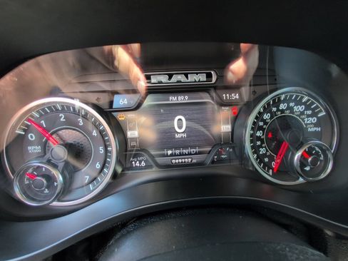 Used 2021 RAM 1500 Laramie AWD/4WD image 18