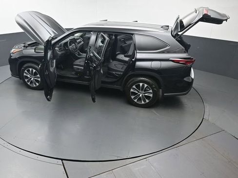 Certified 2026 Toyota Highlander XLE w/ Protection Package #3 (TMS) AWD/4WD image 50