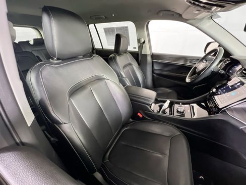 Used 2021 Jeep Grand Cherokee L Limited image 28