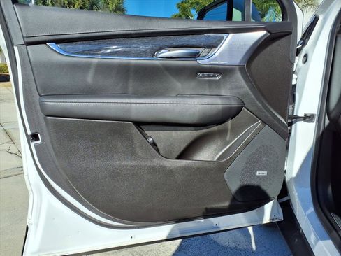 Certified 2023 Cadillac XT5 Premium Luxury image 18