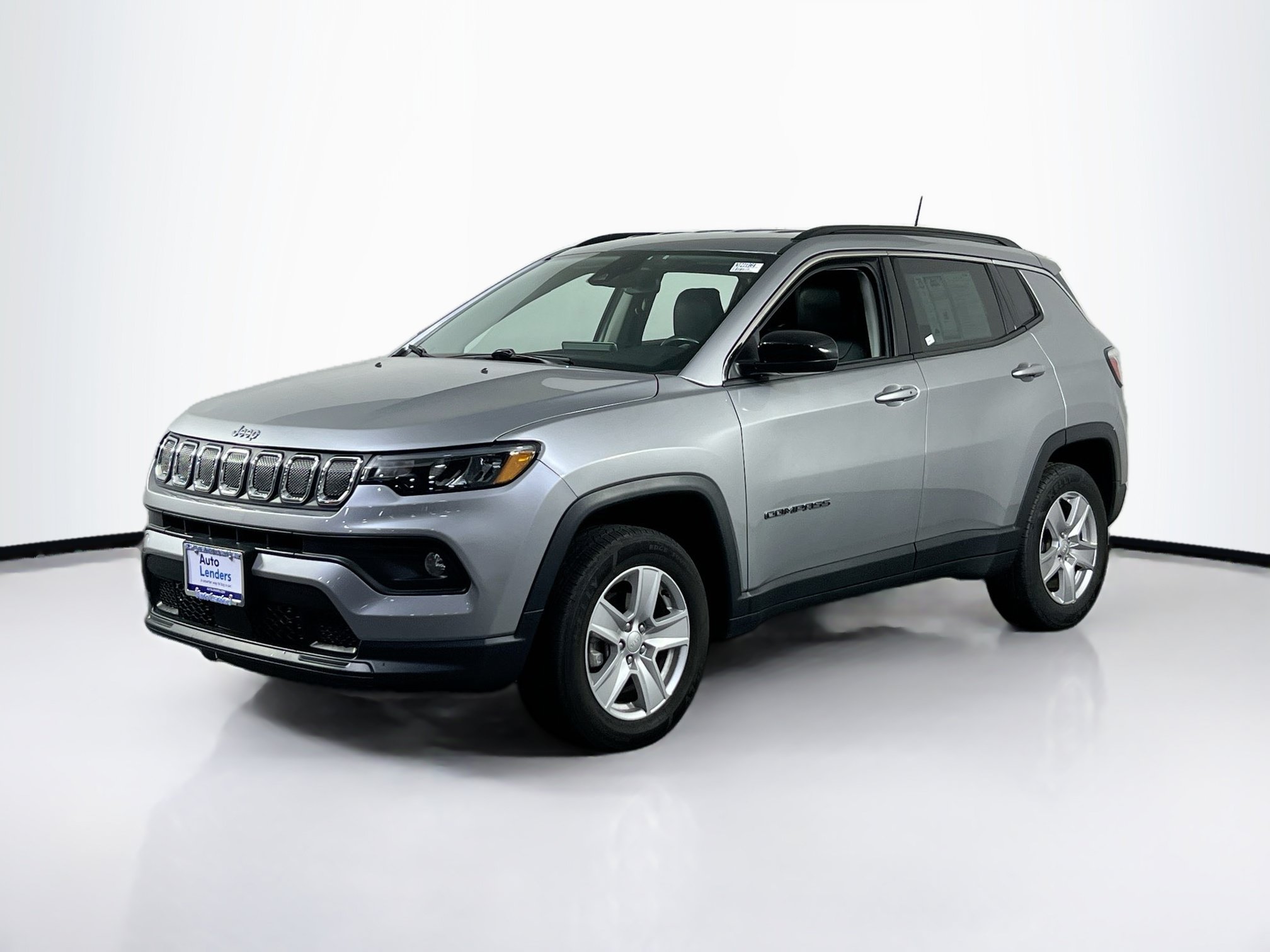 Used 2022 Jeep Compass Latitude w/ Convenience Group AWD/4WD image 1