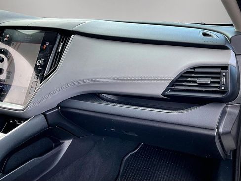 Used 2022 Subaru Outback Premium image 26