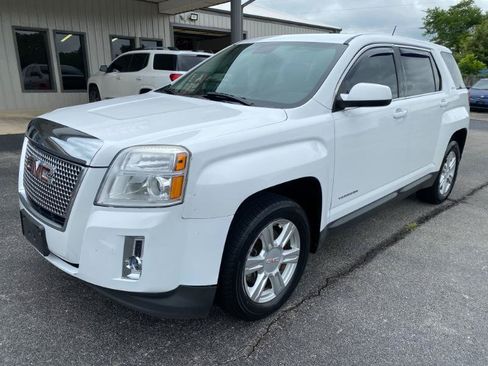 Used 2014 GMC Terrain SLE FWD image 2