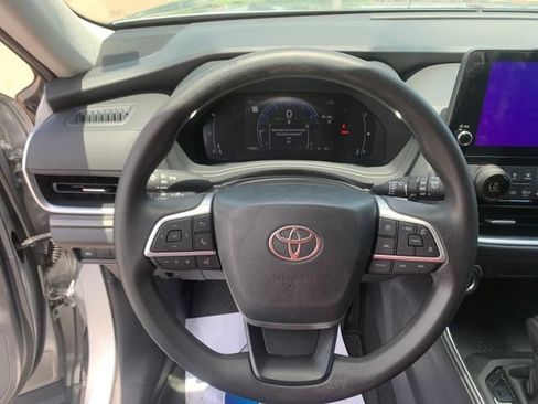 Used 2026 Toyota Grand Highlander FWD image 15