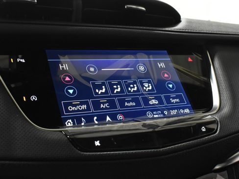 Used 2025 Cadillac XT5 Premium Luxury w/ LPO, Floor Liner Package FWD image 12