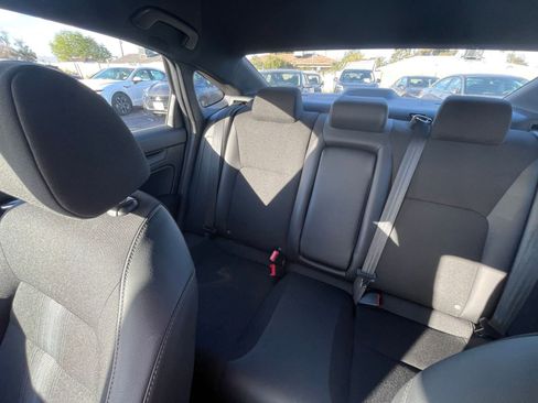 Used 2025 Honda Civic Sport image 37