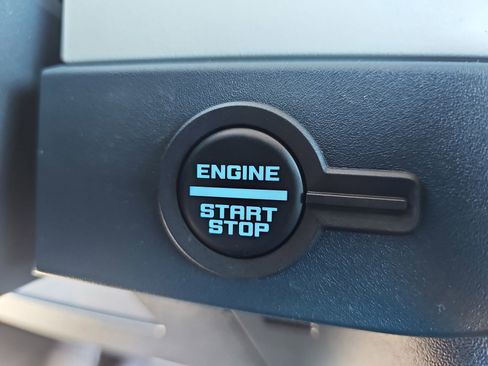 Used 2025 Ford Bronco Heritage Edition AWD/4WD image 28