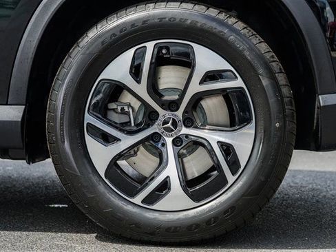 New 2025 Mercedes-Benz GLC 350e 4MATIC image 19