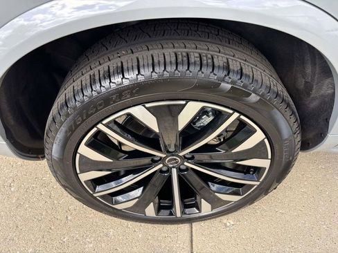 New 2026 Volvo XC90 B6 Plus w/ Protection Package Premier image 10