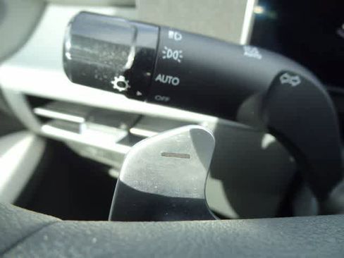 Used 2025 Hyundai Sonata SEL image 19