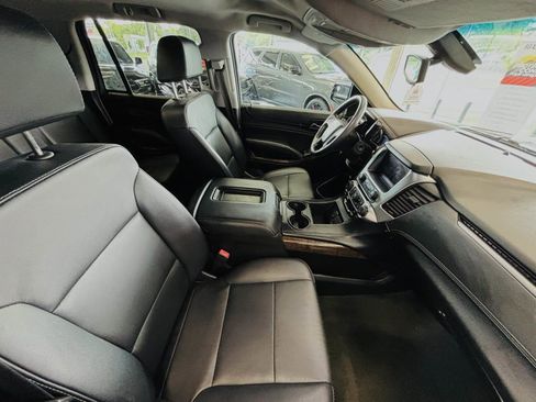 Used 2018 Chevrolet Tahoe 4WD image 35