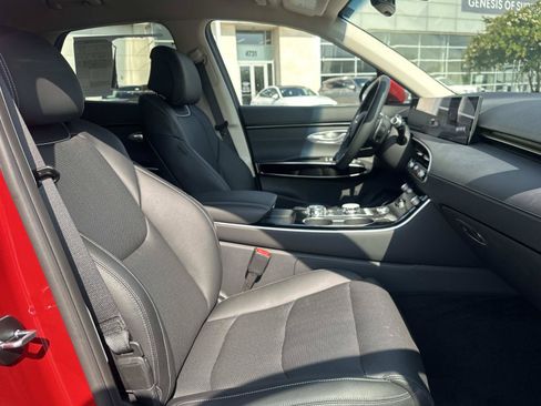 New 2026 Genesis GV70 2.5T AWD/4WD image 34