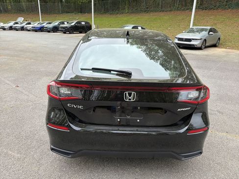Used 2025 Honda Civic Sport image 9