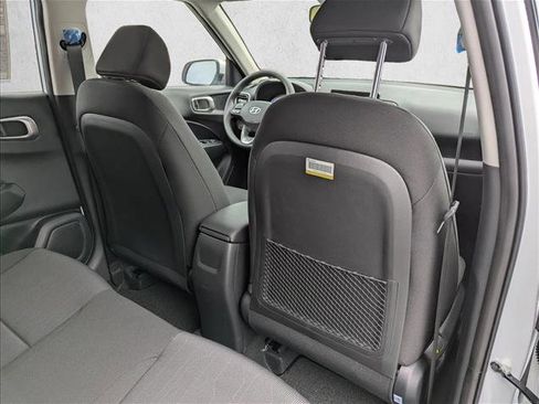 New 2026 Hyundai Venue SE FWD image 27