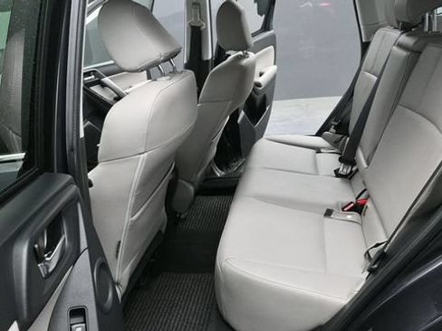 Used 2016 Subaru Forester 2.5i Limited AWD/4WD image 21