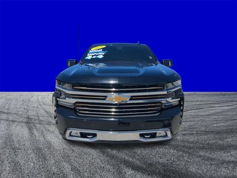 Used 2020 Chevrolet Silverado 1500 High Country w/ Technology Package AWD/4WD image 9